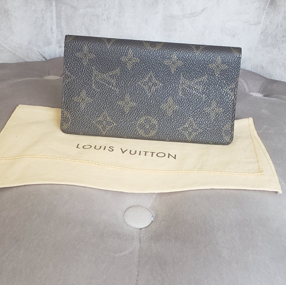 LOUIS VUITTON MONOGRAM CHECKBOOK HOLDER